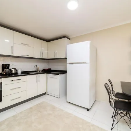 Lovely Flat Near Hadrians Gate *