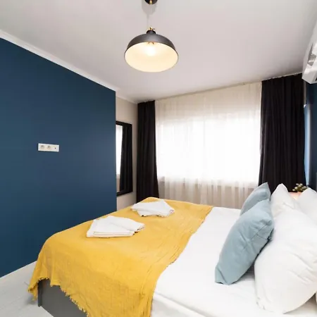 Lovely Flat Near Hadrians Gate דירה