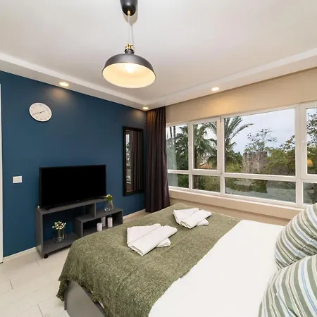 Lovely Flat Near Hadrians Gate * אנטליה